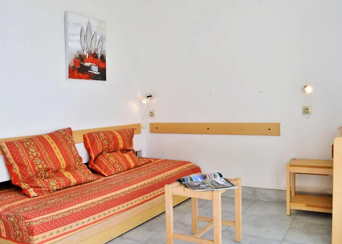 Lv360-307 Vue 4 Couchages Le Lavandou